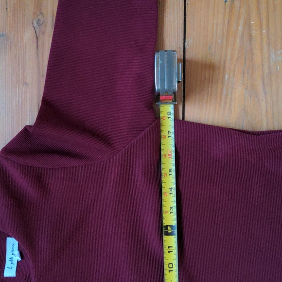 La Petite Garçonne Burgundy long sleeves ribbed dress - Picture 7 of 9